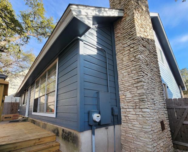 James Hardie 8.25" Select Cedar Mill detail — Dittmar-Slaughter, Austin (photo 4)