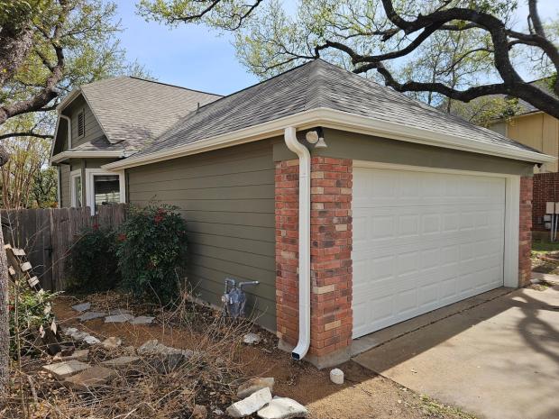 Siding project photo 2 of 4 — Timbergrove, Cedar Park, TX