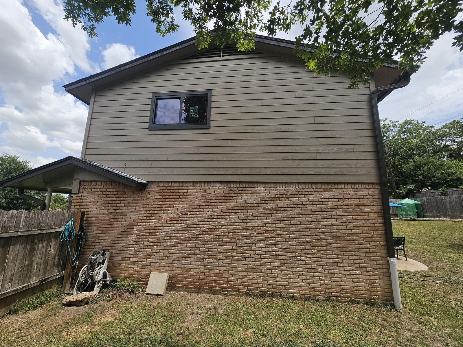 James Hardie Siding & Exterior Painting in Oak Ridge, Austin — completed project by Austin Pro