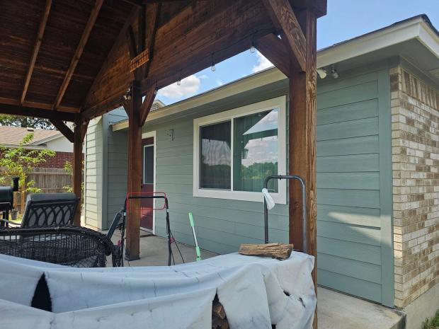 Simonton Daylight Max detail — Ridge At Steeds Crossing Phase B, Pflugerville (photo 6)