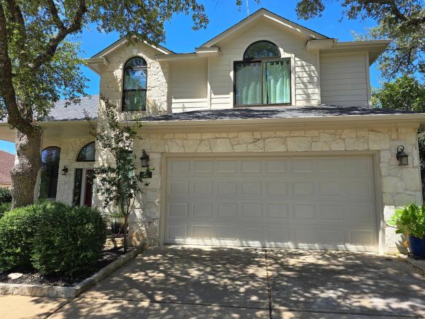 James Hardie 8.25" Primed Select Cedar Mill detail — Anderson Mill West, Cedar Park (photo 3)