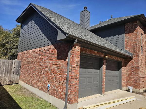 Siding & Exterior Painting in Maple Run, Austin, TX