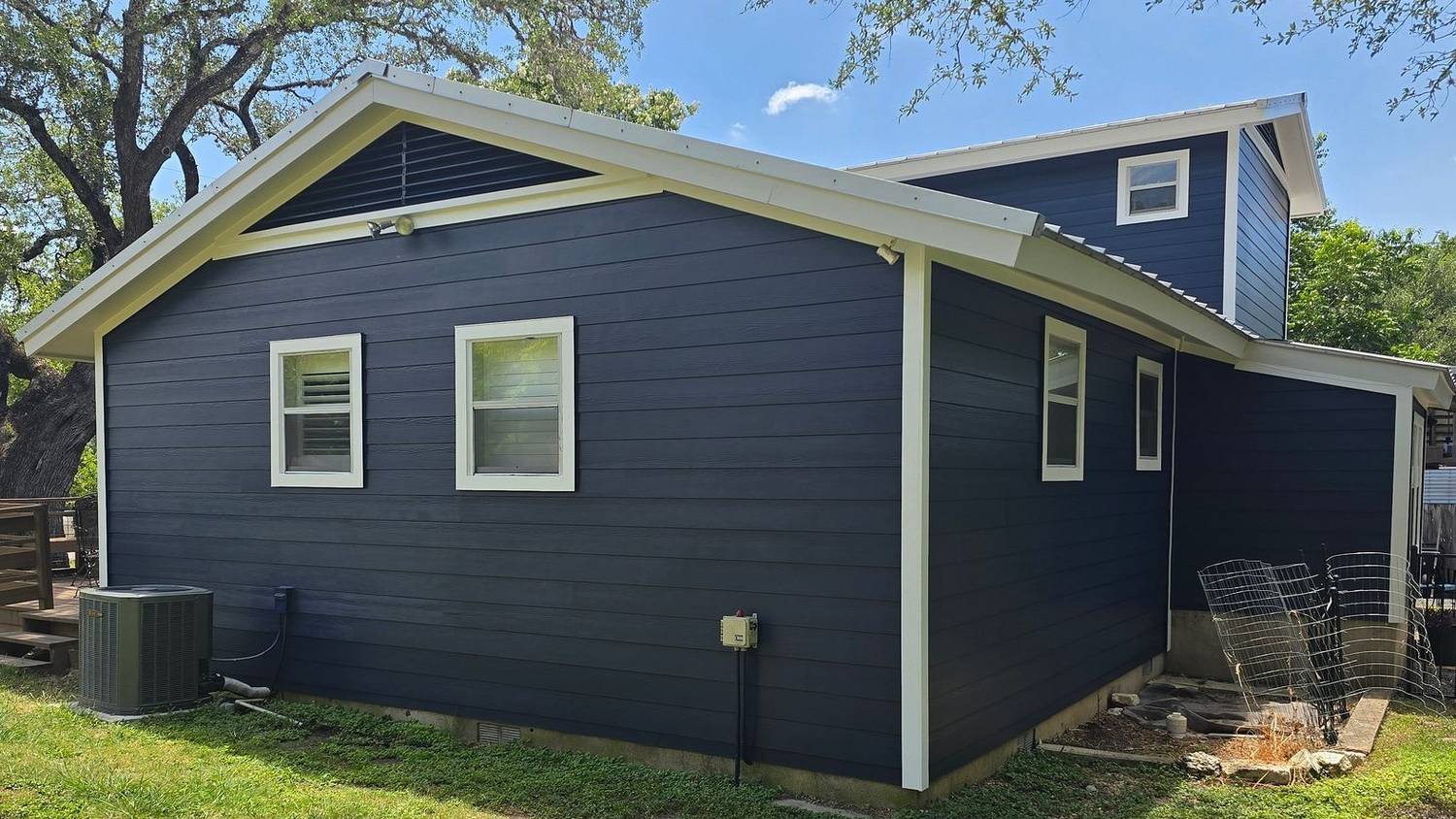 Siding in Rob Roy, Austin, TX — completed Austin Pro project