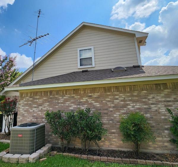 Siding project photo 4 of 5 — Round Rock, TX
