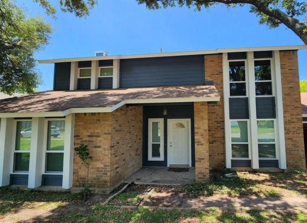 Siding project photo 2 of 4 — Gracywoods, Austin, TX