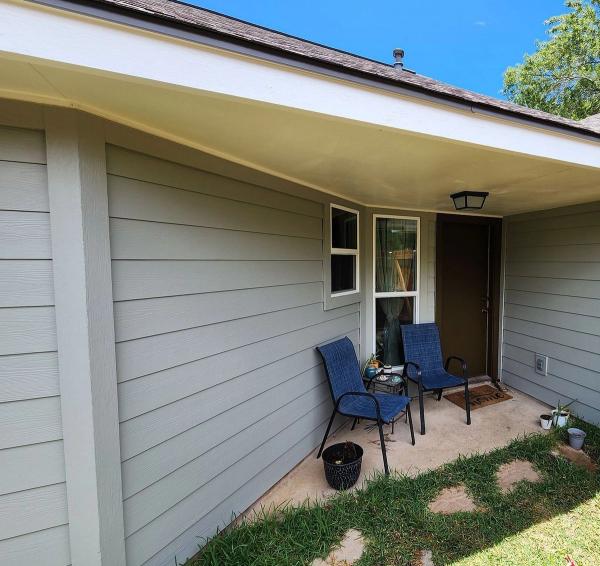 Siding project photo 3 of 6 — Windsong Trail, Round Rock, TX
