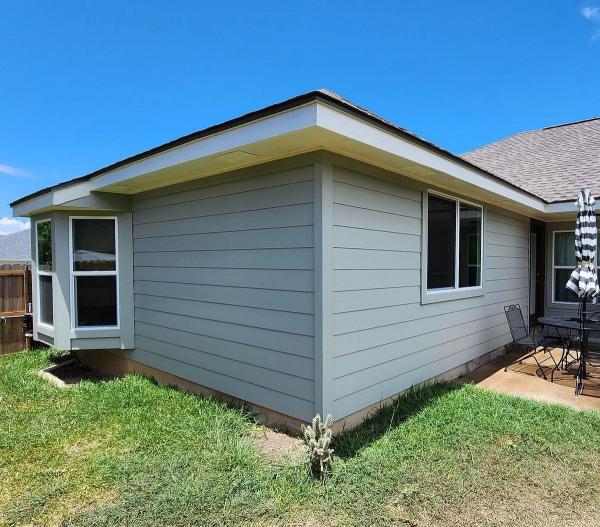 Siding & Windows in Windsong Trail, Round Rock, TX