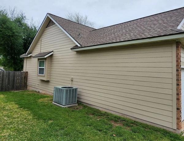 Siding project photo 2 of 4 — Wells Branch, Austin, TX