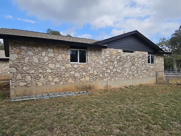 Siding project photo 2 of 2 — Lakewood, Leander, TX