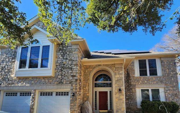 James Hardie JH 8.25" Select Cedar Mill detail — Willow Run, Austin (photo 3)