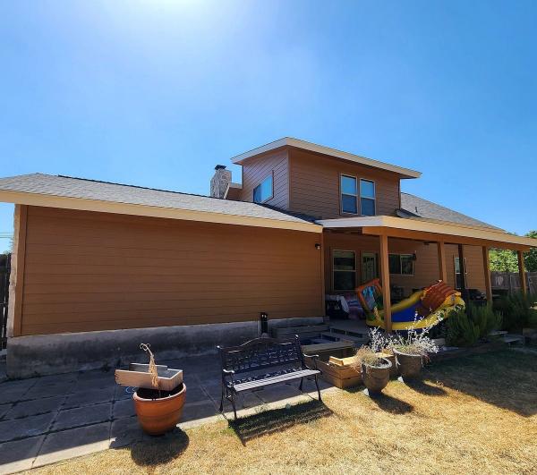 Siding project photo 2 of 3 — Leisurewoods, Buda, TX