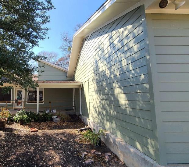 James Hardie HardiePlank Select Cedar Mill 8.25" detail — Ridgewood, Cedar Park (photo 4)