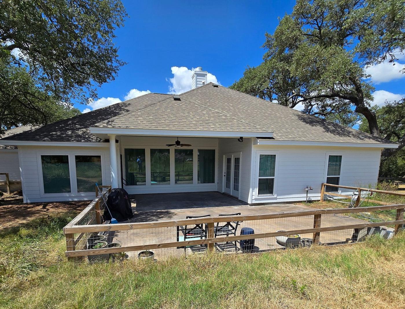 James Hardie 8.25" Select Cedar Mill detail — Austin (photo 6)