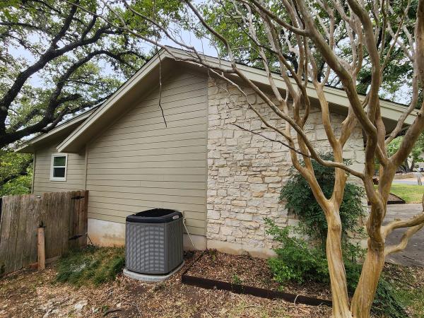 Siding project photo 4 of 6 — Northwest Hills, Austin, TX
