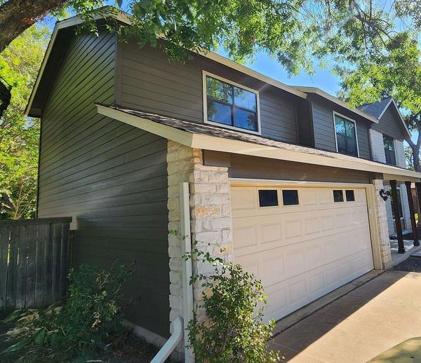 Siding project photo 1 of 5 — Messick Loop, Round Rock, TX