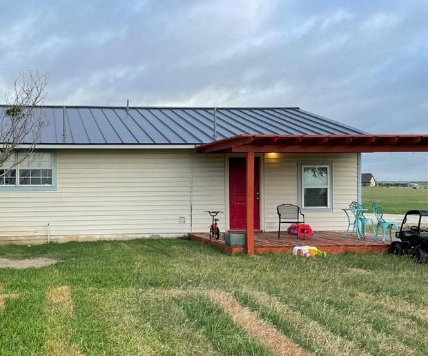 1.5" Rib Striated Standing Seam detail — Granger (photo 5)