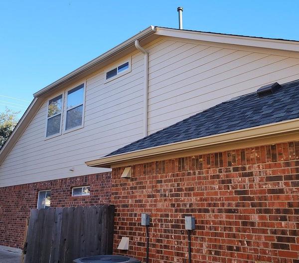 Siding project photo 8 of 10 — Avignon, Round Rock, TX