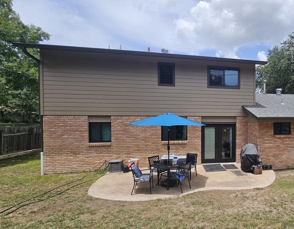James Hardie 8.25" Select Cedar Mill detail — Oak Ridge, Austin