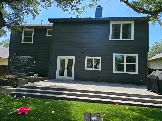 James Hardie 8.25" Primed Select Cedar Mill detail — Circle C North, Austin (photo 4)