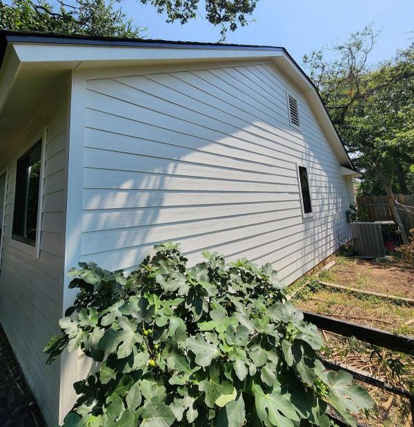 Siding project photo 3 of 7 — Ridgewood, Cedar Park, TX