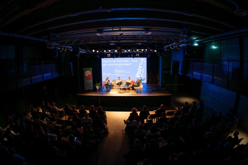 by:Larm-pratene: Tono-diskusjon, ansvarsgrenser i sponsorat på festival og mer