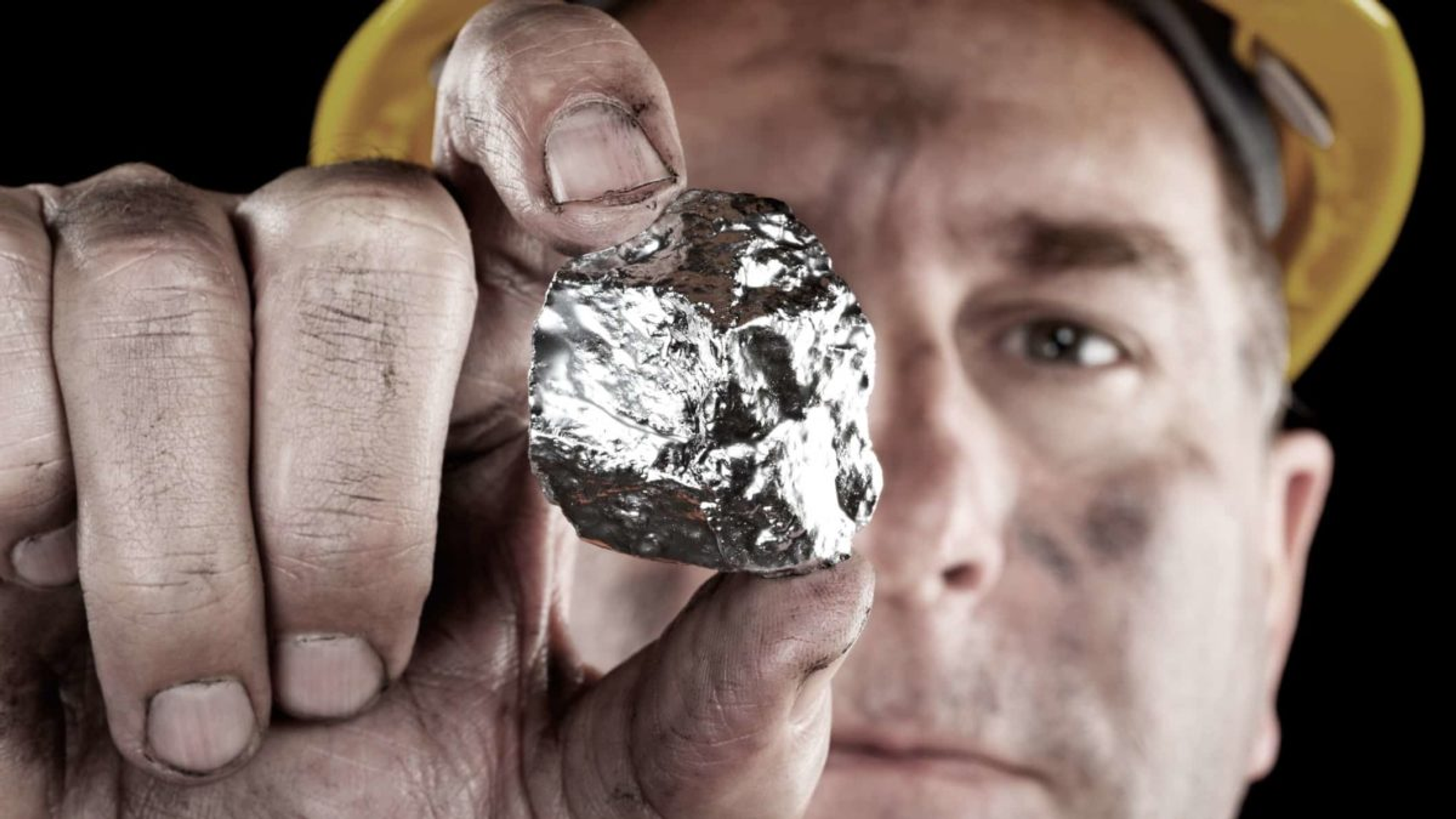 New silver and zinc mining aspirant debuts at a 20% premium in a quick win for shareholders