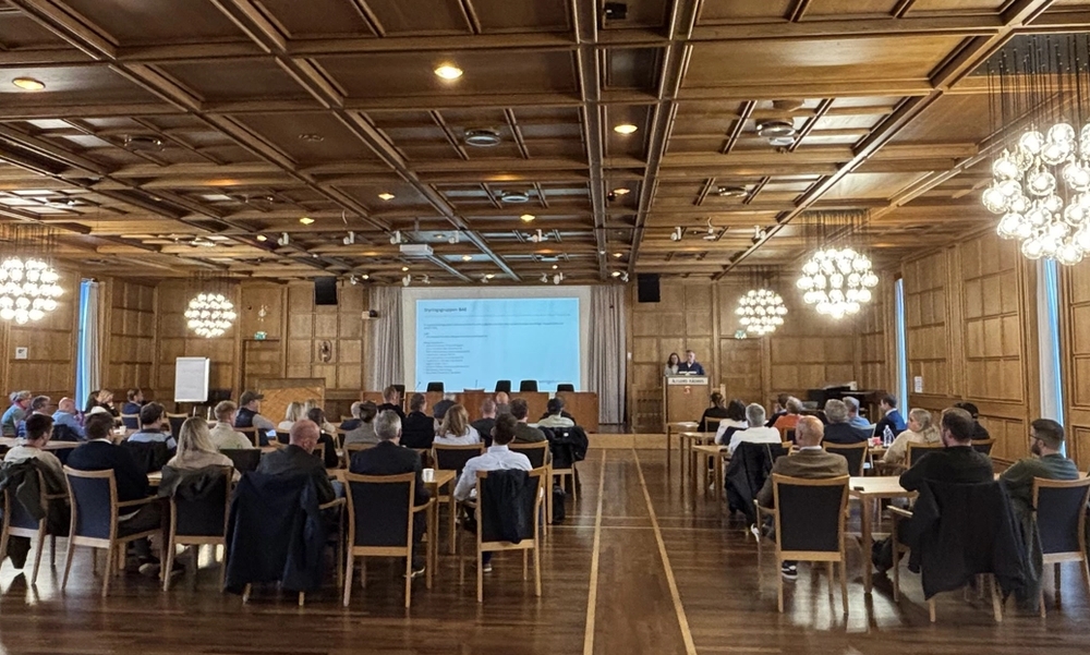 Bystyresalen i Ålesund med publikum