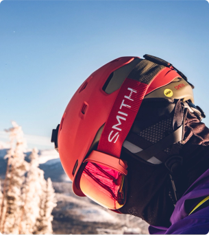Skier wearing Smith ski goggles