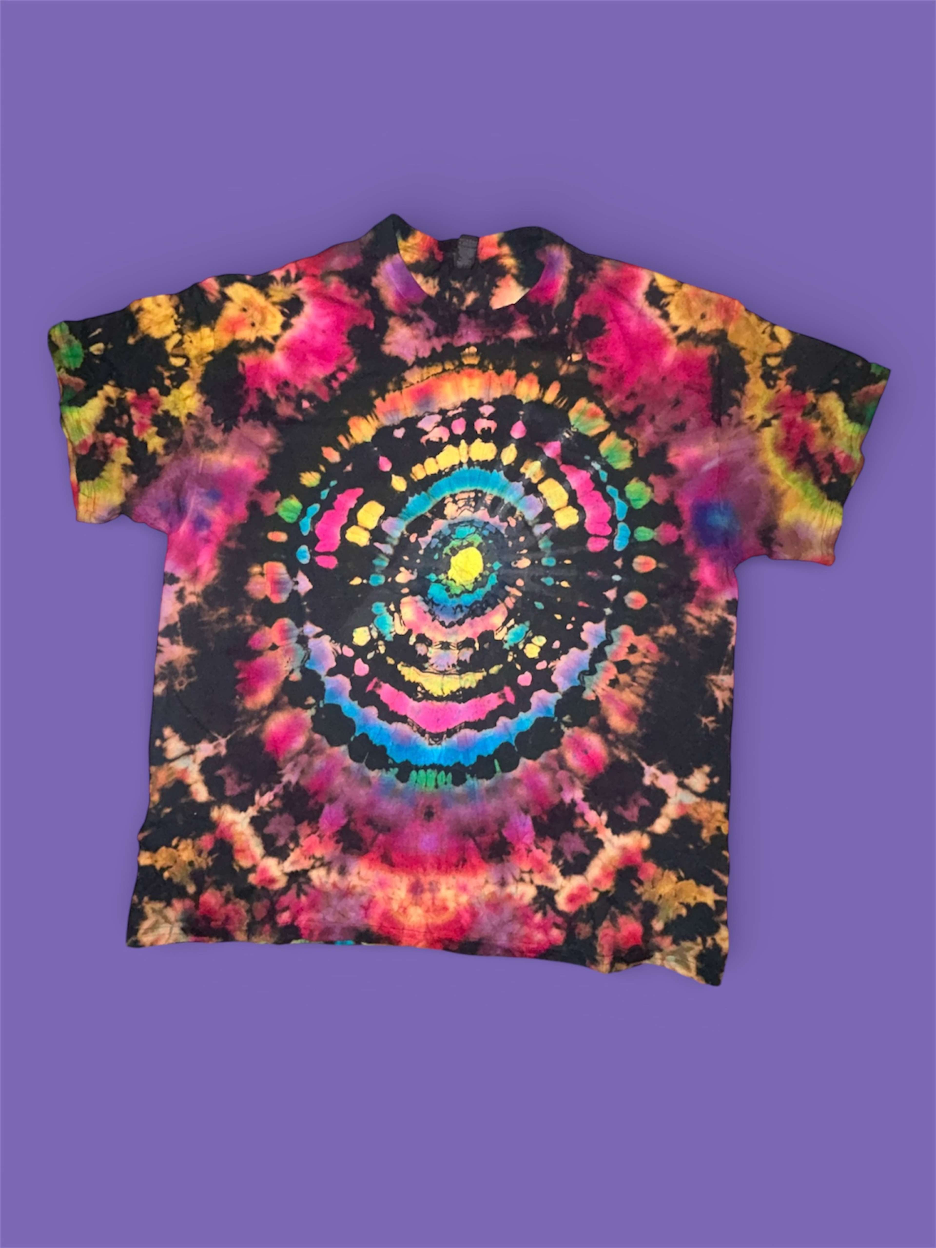 Pink Black Spiral Tee 01 Featured view