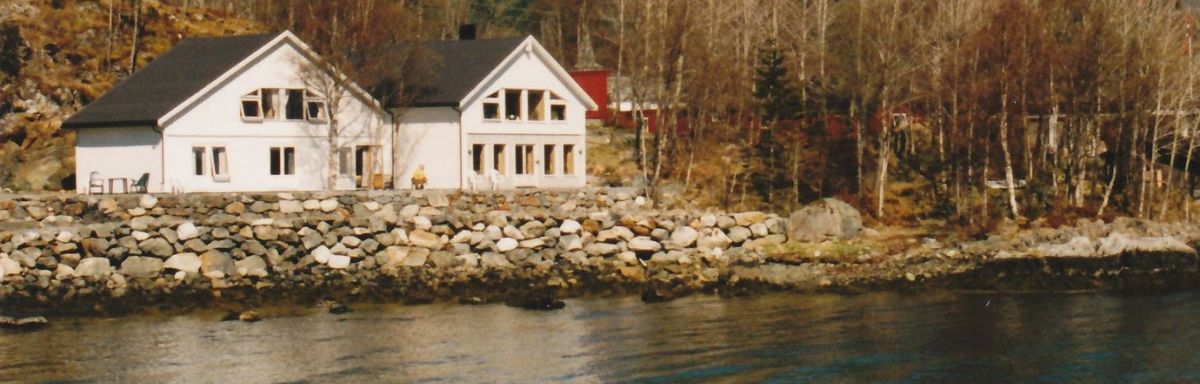 Starten og dei første åra av Holmely si historie