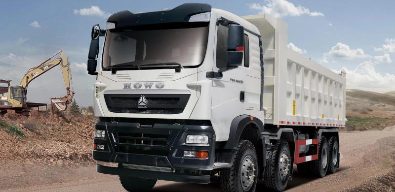 HOWO-TX 8×4 tipper illustrated at an earthworks site