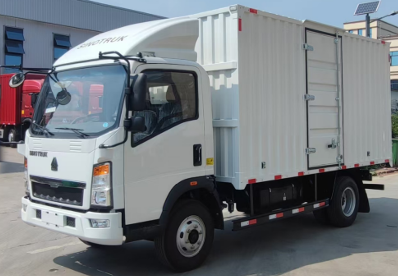 White HOMAN 4×2 enclosed box truck