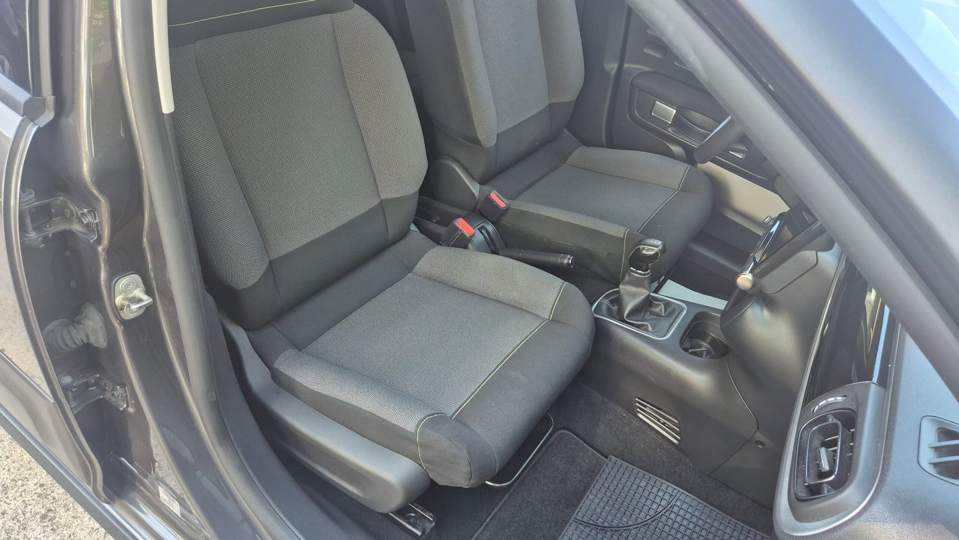 Citroën C3 Pure Tech 83cv S&S Shine — foto 14 di 20
