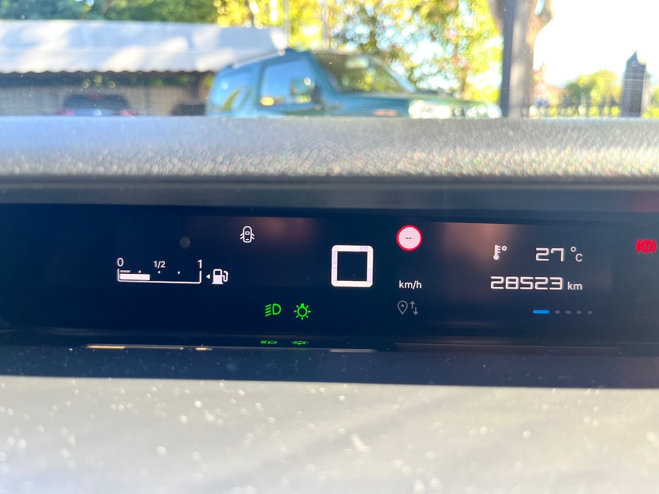 Citroën C3 Puretech 100 MAX — foto 23 di 25