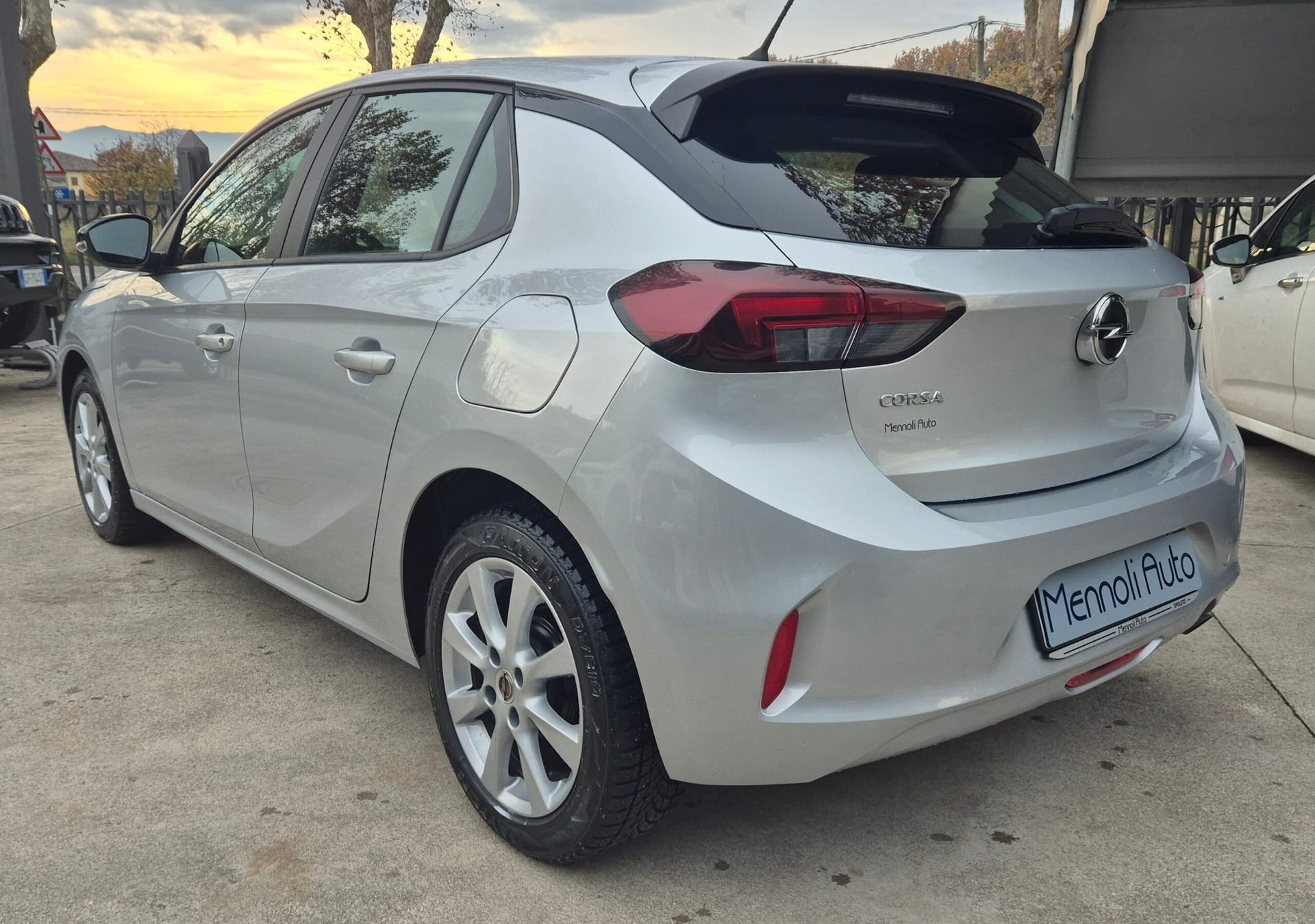 Opel Corsa 1.2 Edition — foto 7 di 22