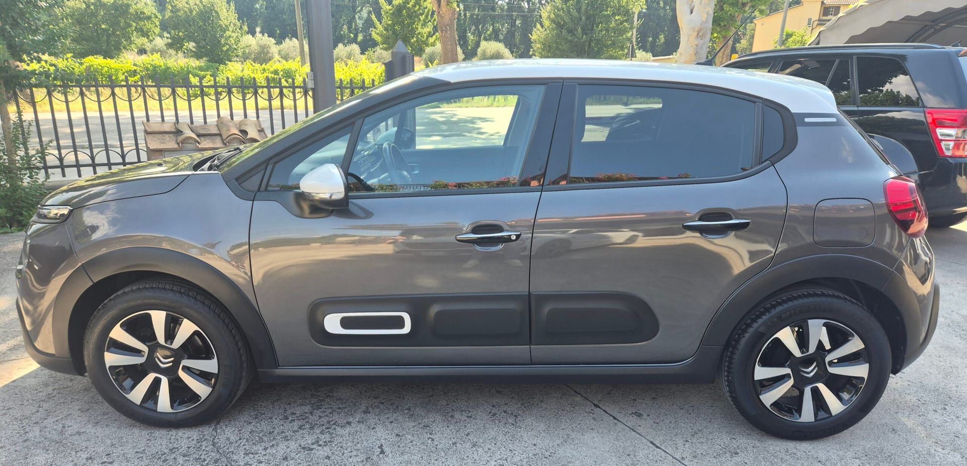 Citroën C3 Pure Tech 83cv S&S Shine — foto 3 di 20