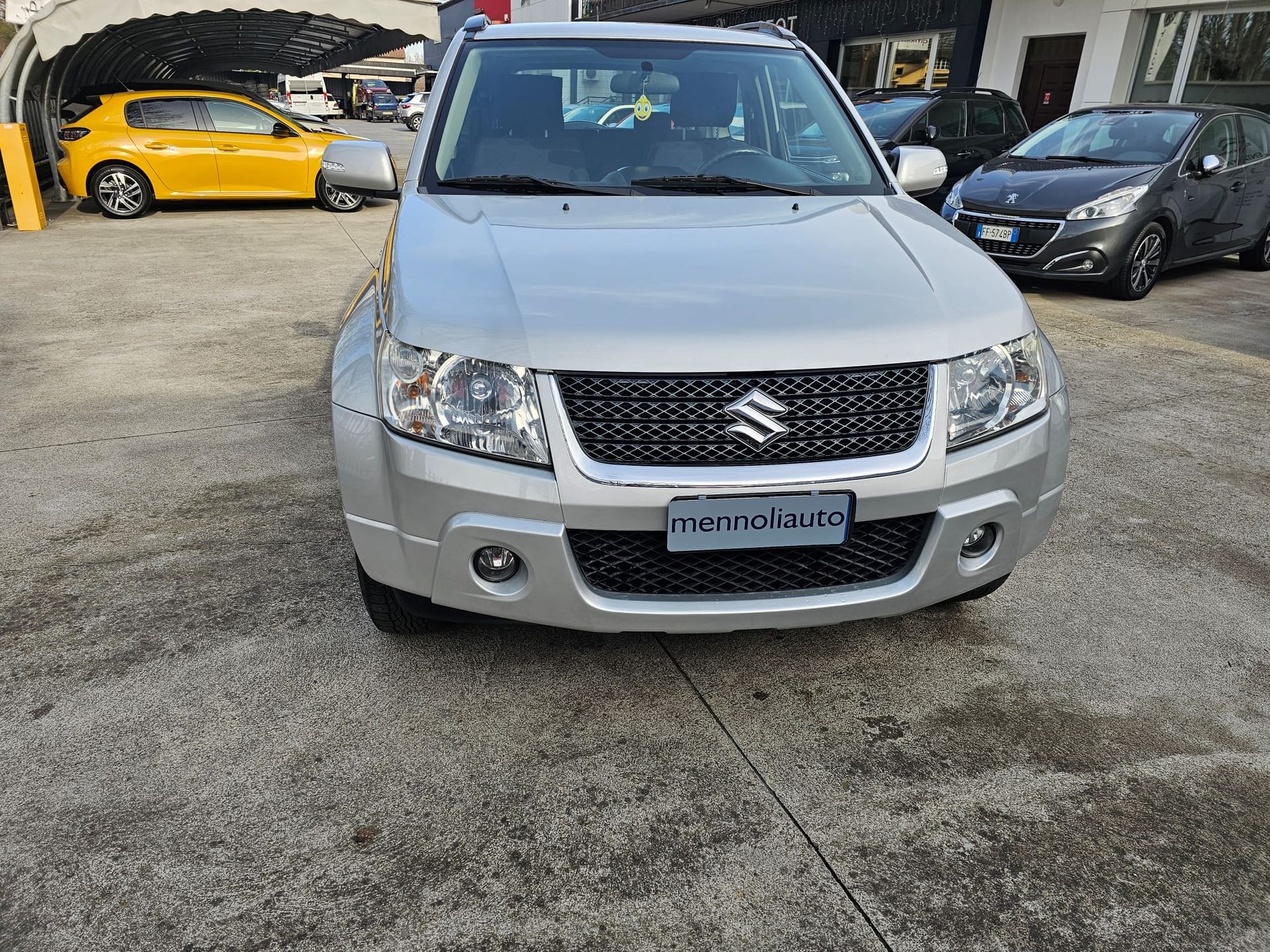 Suzuki Grand Vitara — foto 2 di 8