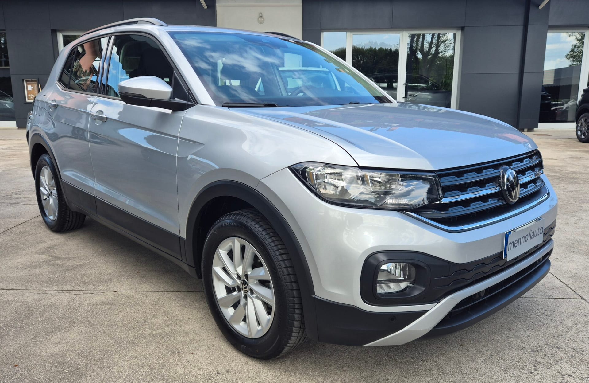 Volkswagen T-Cross 1.0 TSI Style — foto 3 di 22