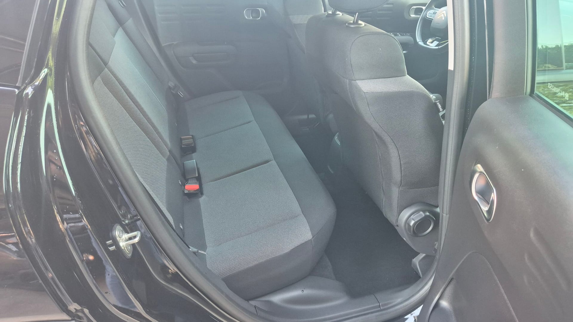 Citroën C3 Aircross BlueHdi 110 S&S Shine — foto 15 di 22