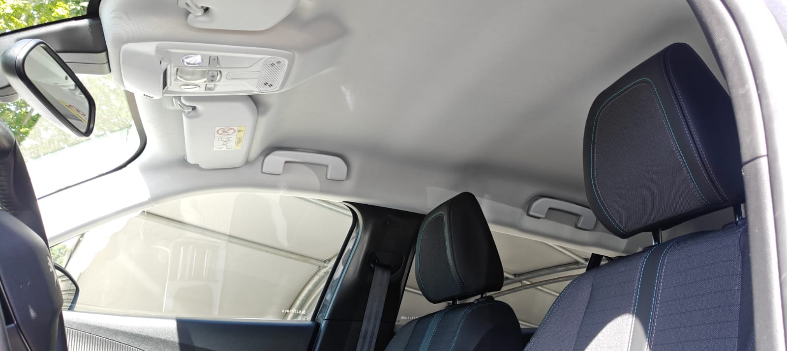 Peugeot 2008 Pure Tech 130 S&S Allure — foto 14 di 19