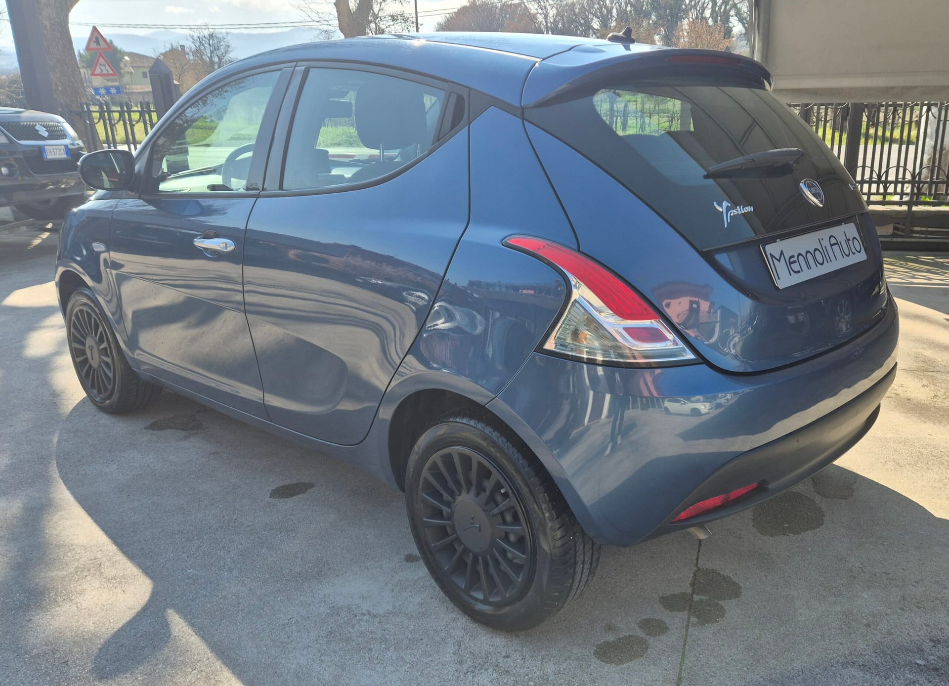 Lancia Ypsilon 1.0 FireFly 5p Hibrid Silver — foto 6 di 19