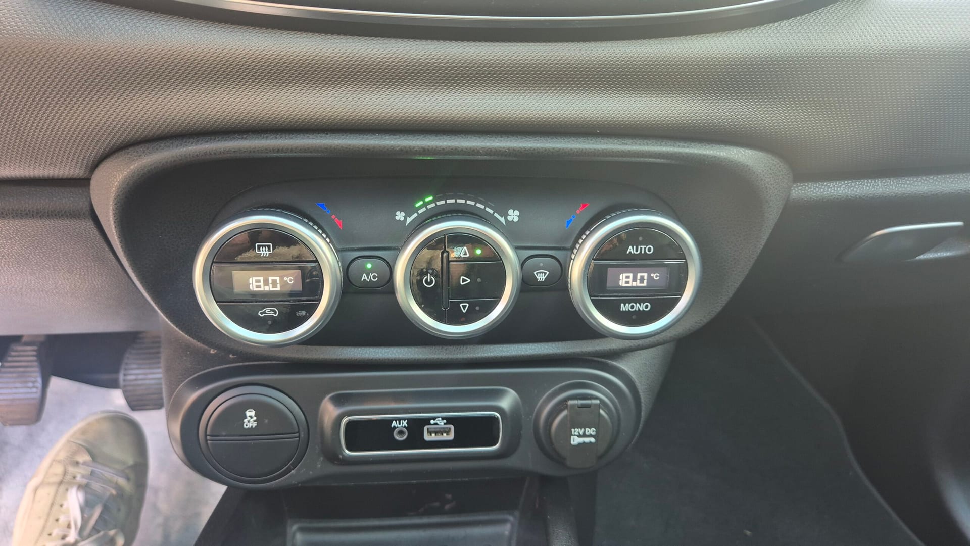 Fiat 500L 1.3 MJet 95cv Lounge — foto 18 di 19
