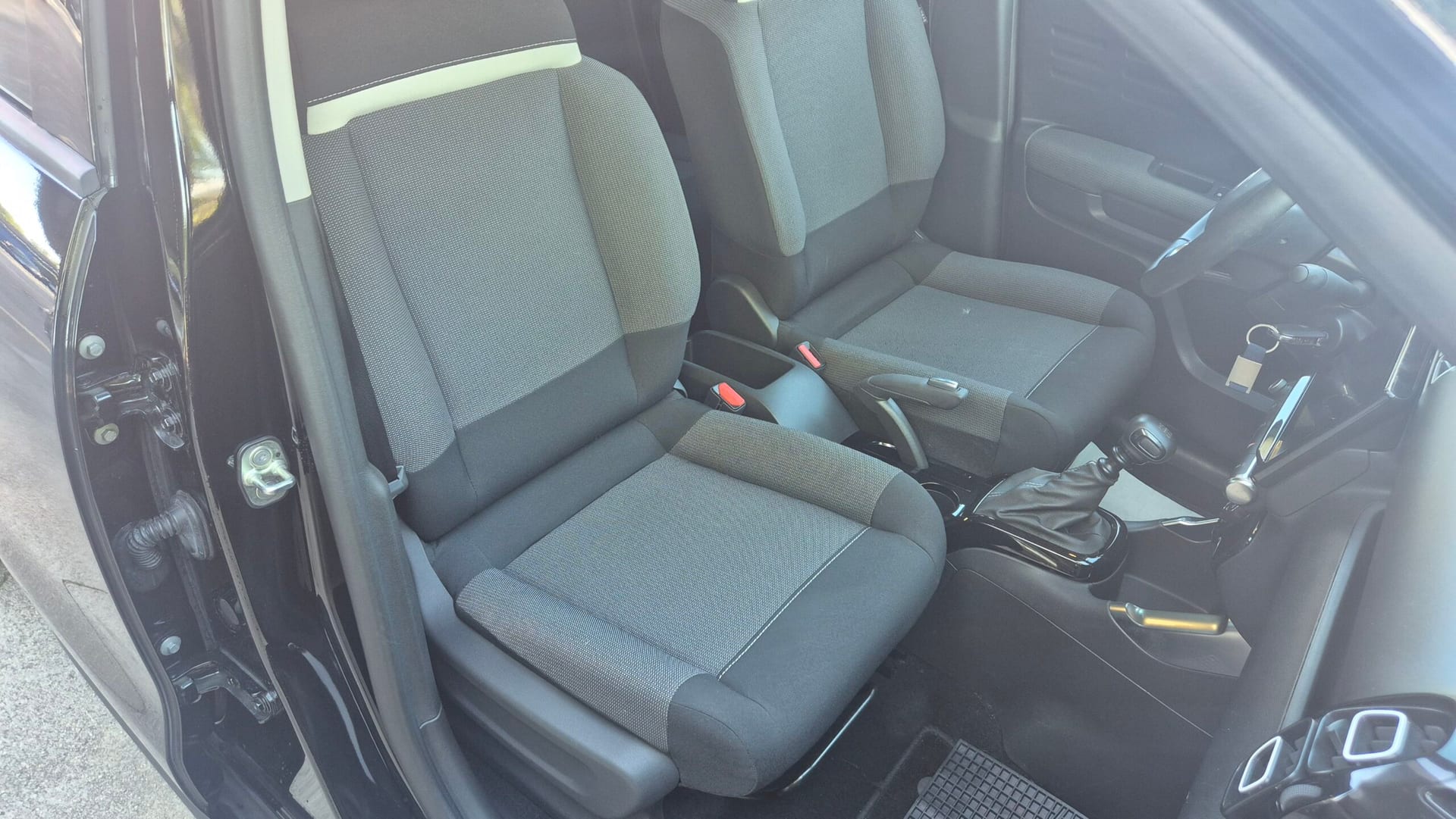 Citroën C3 Aircross BlueHdi 110 S&S Shine — foto 14 di 22