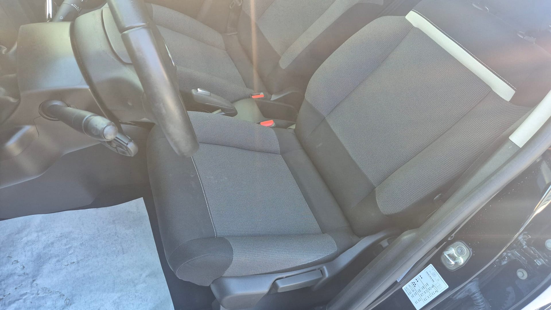 Citroën C3 Aircross BlueHdi 110 S&S Shine — foto 11 di 22