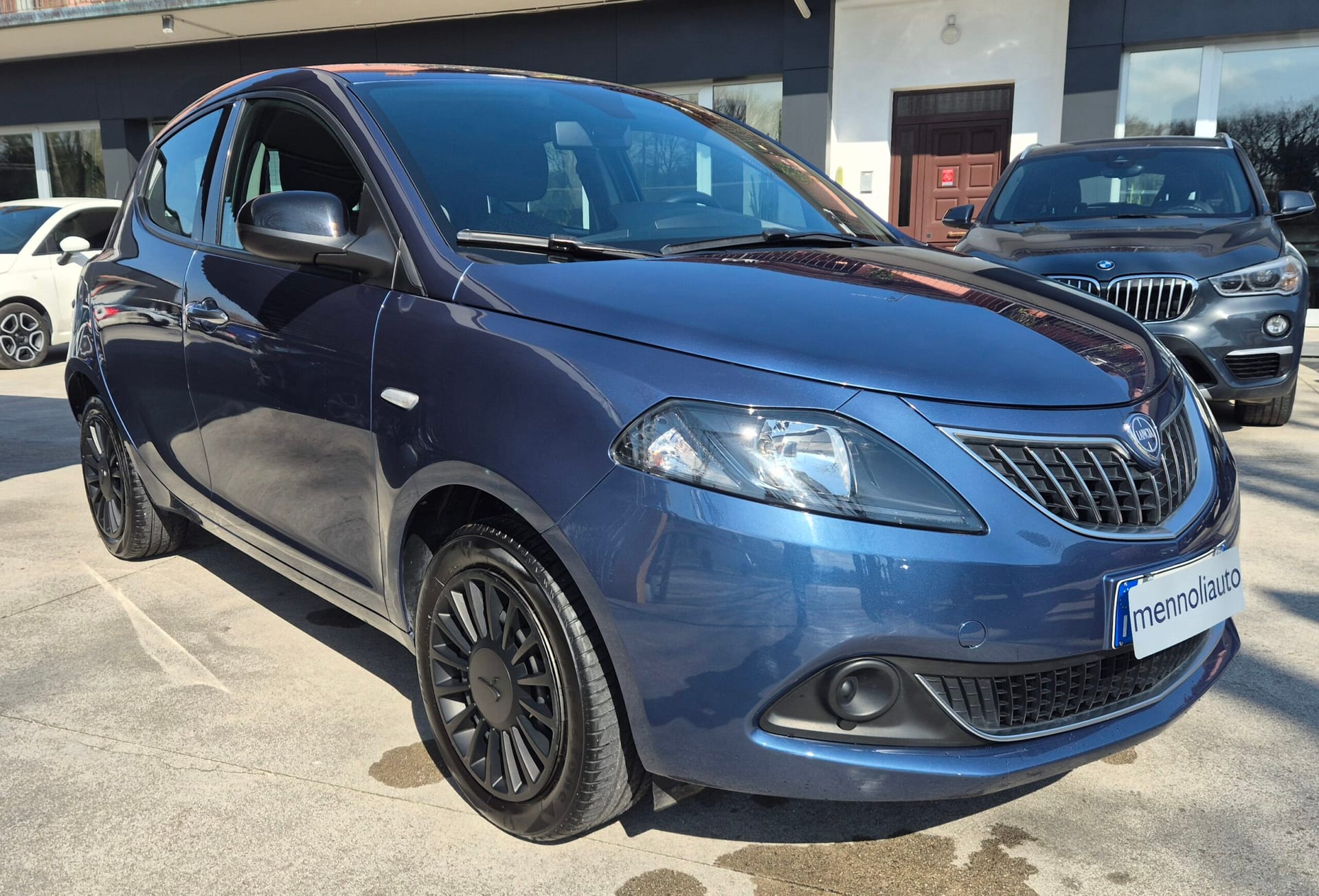 Lancia Ypsilon 1.0 FireFly 5p Hibrid Silver — foto 3 di 19