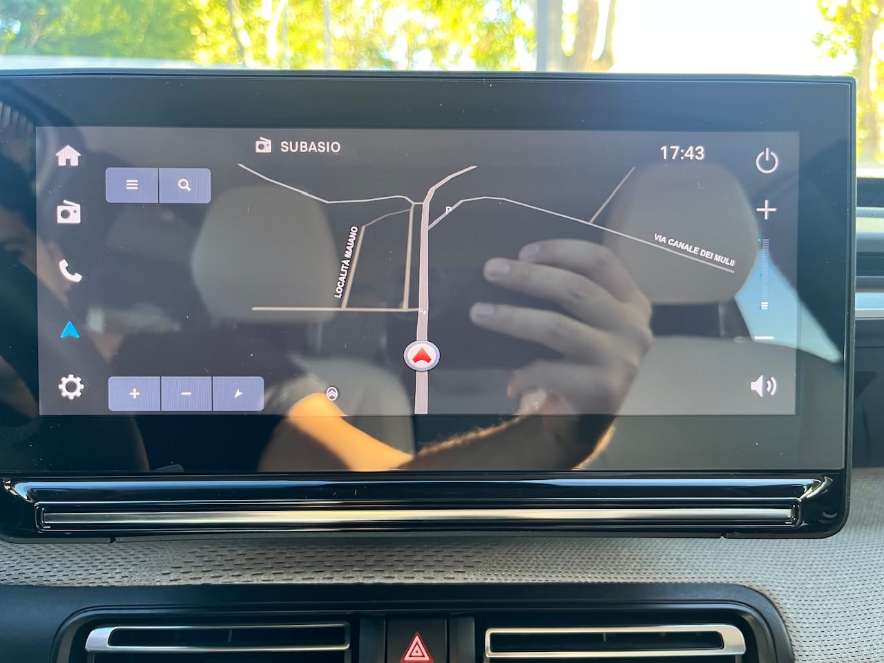 Citroën C3 Puretech 100 MAX — foto 24 di 25