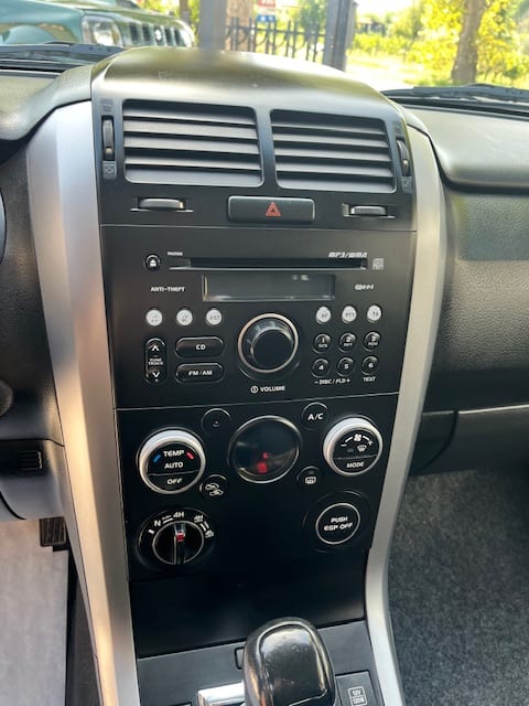 Suzuki Grand Vitara 1.9 DdiS 5p — foto 16 di 18