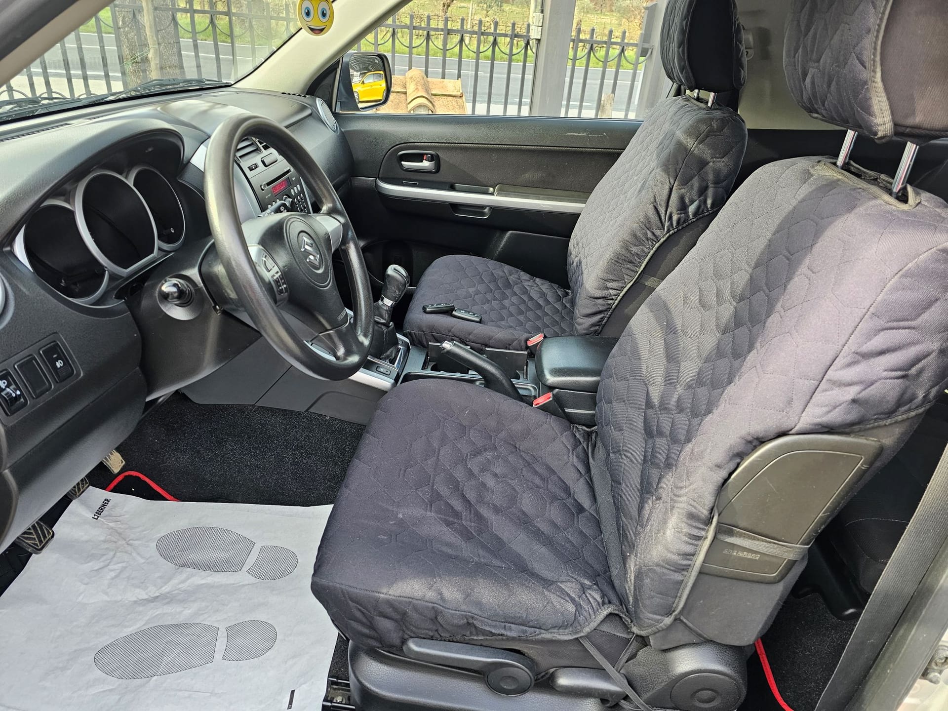 Suzuki Grand Vitara — foto 5 di 8