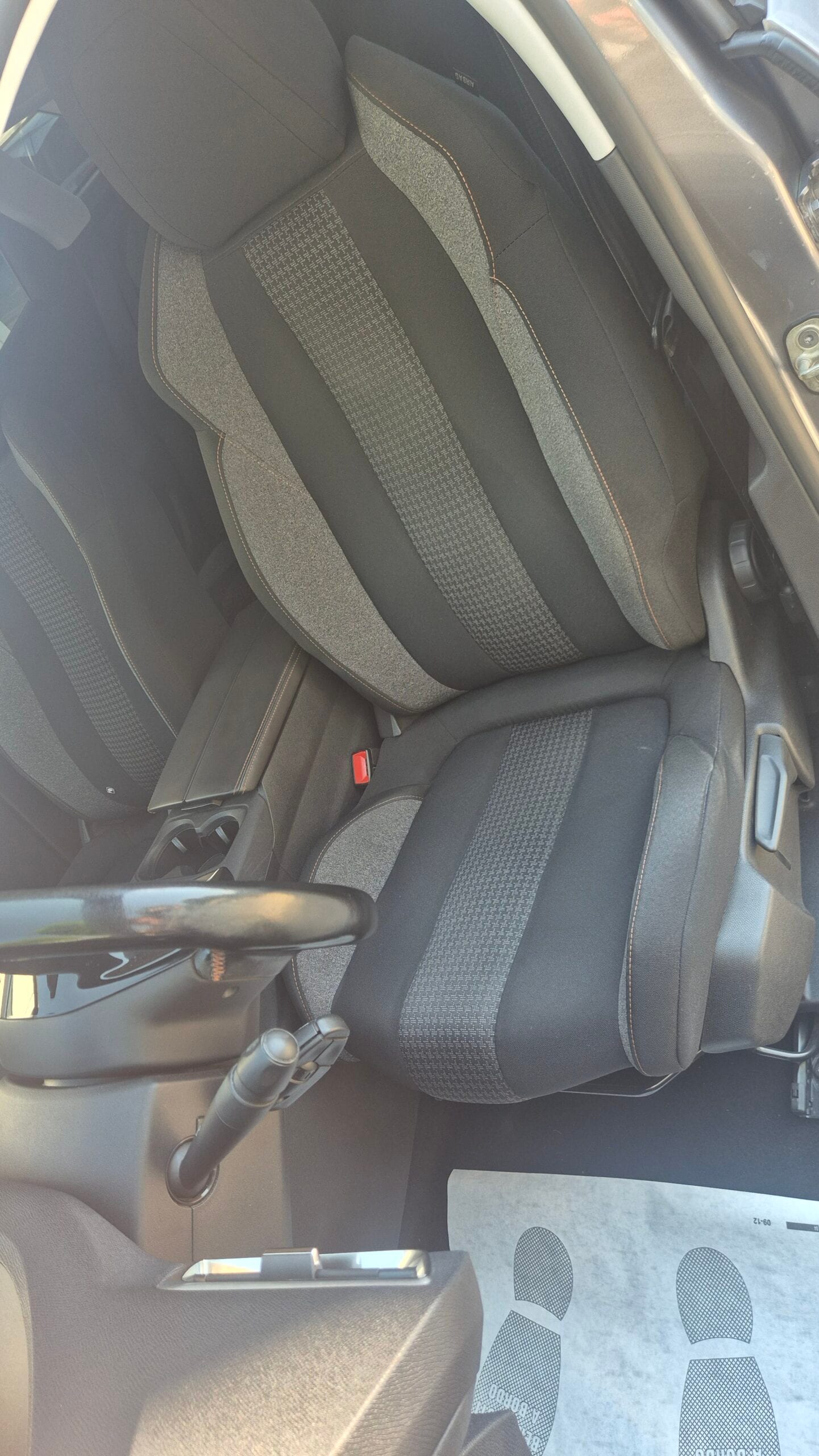 Peugeot 3008 Blue Hdi 120cv S&S Active — foto 12 di 19