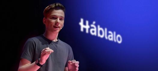 Mateo Salvatto during Háblalo presentation